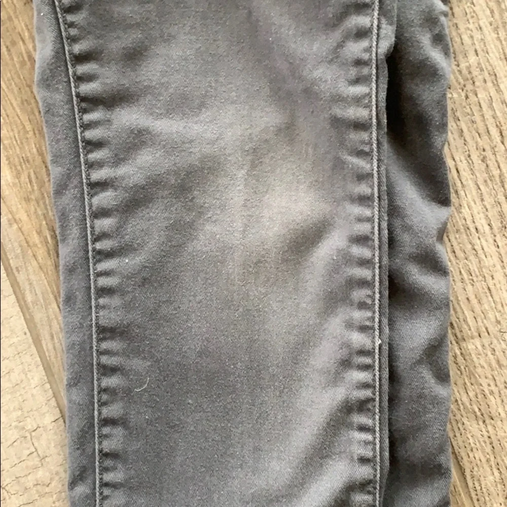 Bundle of 2 The Children’s Place pants, sz 5